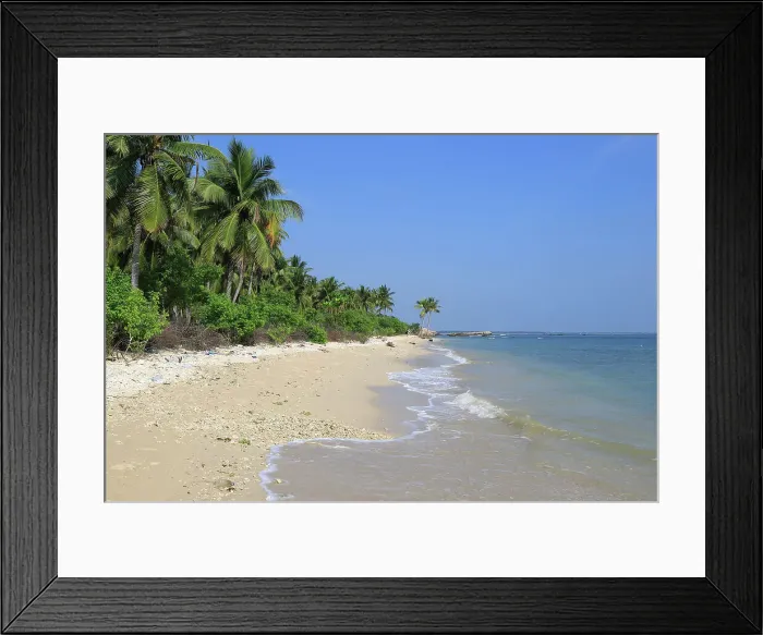 Framed Print : Indian Ocean and sandy tropical beach at Pasikudah Bay, Eastern Province, Sri Lanka, Asia Framed Print : Indian Ocean and sandy tropical beach at Pasikudah Bay, Eastern Province, Sri Lanka, Asia