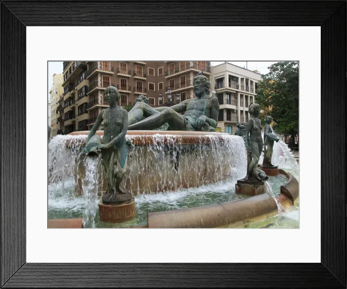 Framed Print : La Fuente del Turia, water fountain and statues commemorating the Turia River, Plaza de la Virgen, city centre Valencia, Spain, Europe Framed Print : La Fuente del Turia, water fountain and statues commemorating the Turia River, Plaza de la Virgen, city centre Valencia, Spain, Europe