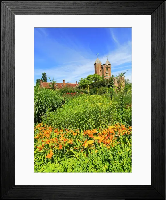 Framed Print : Red brick tower and blue sky, Sissinghurst Castle gardens, Kent, England, United Kingdom, Europe Framed Print : Red brick tower and blue sky, Sissinghurst Castle gardens, Kent, England, United Kingdom, Europe