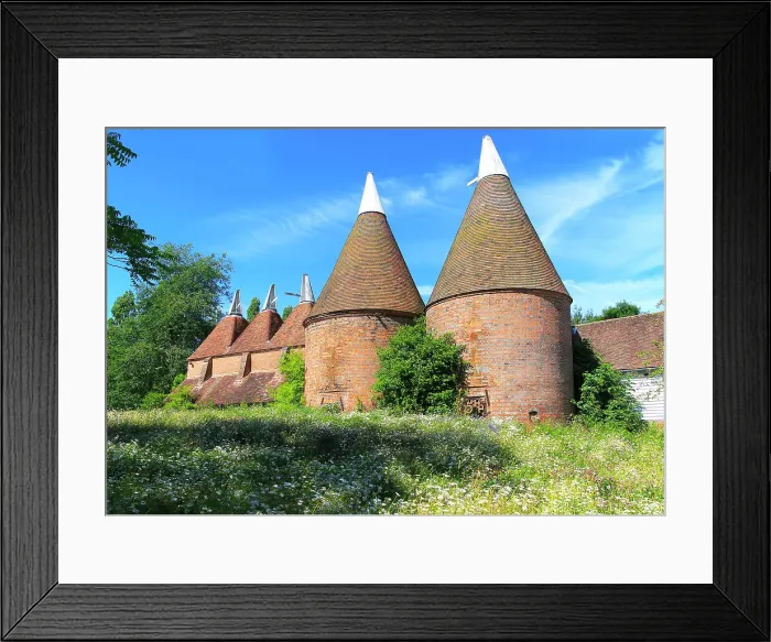 Framed Print : Historic oast house buildings at Sissinghurst Castle gardens, Kent, England, United Kingdom, Europe Framed Print : Historic oast house buildings at Sissinghurst Castle gardens, Kent, England, United Kingdom, Europe
