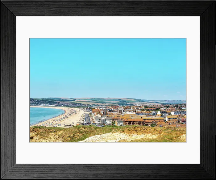 Framed Print : Scenic coastal town with beach and clear blue sky, showcasing holiday destination and natural beauty, Seaford, East Sussex, England, United Kingdom, Europe Framed Print : Scenic coastal town with beach and clear blue sky, showcasing holiday destination and natural beauty, Seaford, East Sussex, England, United Kingdom, Europe