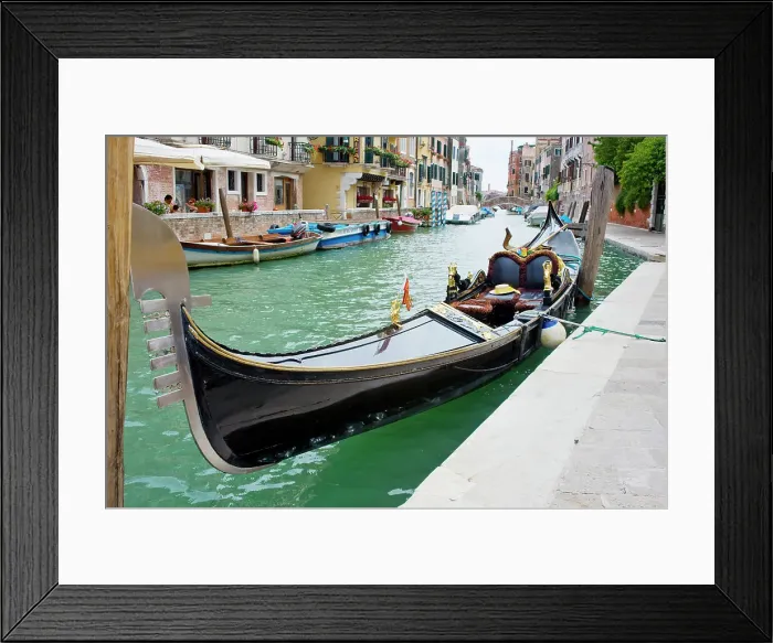 Framed Print : A solitary gondola moored along the Fondamenta Rezzonico, Venice, UNESCO World Heritage Site, Veneto, Italy, Europe Framed Print : A solitary gondola moored along the Fondamenta Rezzonico, Venice, UNESCO World Heritage Site, Veneto, Italy, Europe