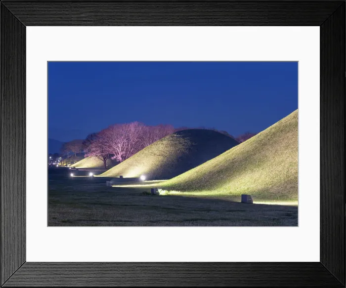 Framed Print : Tombs of Inwang-dong, UNESCO World Heritage Site, at dusk, Gyeongju, South Korea, Asia Framed Print : Tombs of Inwang-dong, UNESCO World Heritage Site, at dusk, Gyeongju, South Korea, Asia