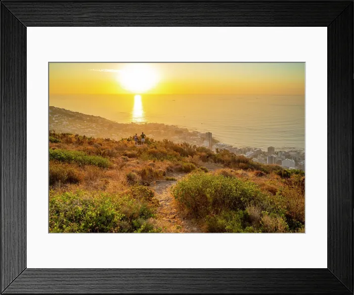 Framed Print : Couple watching sunset over Bantry Bay from Signal Hill, Cape Town, Western Cape, South Africa, Africa Framed Print : Couple watching sunset over Bantry Bay from Signal Hill, Cape Town, Western Cape, South Africa, Africa