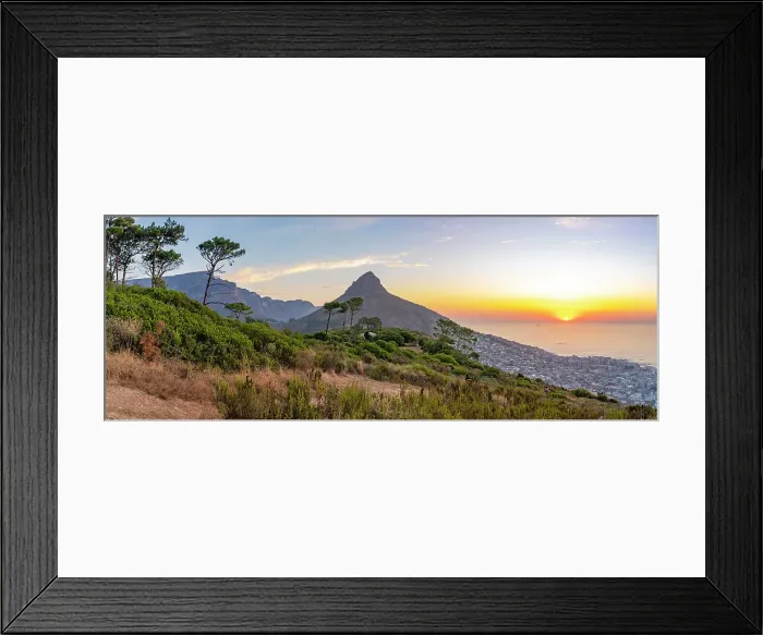 Framed Print : View of Lion's Head and Bantry Bay at sunset from Signal Hill, Cape Town, Western Cape, South Africa, Africa Framed Print : View of Lion's Head and Bantry Bay at sunset from Signal Hill, Cape Town, Western Cape, South Africa, Africa