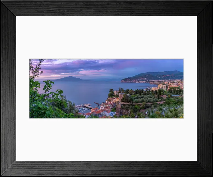 Framed Print : Panoramic view of Sorrento, Mount Vesuvius and Bay of Naples, Sorrento, Campania, Italy, Mediterranean, Europe Framed Print : Panoramic view of Sorrento, Mount Vesuvius and Bay of Naples, Sorrento, Campania, Italy, Mediterranean, Europe