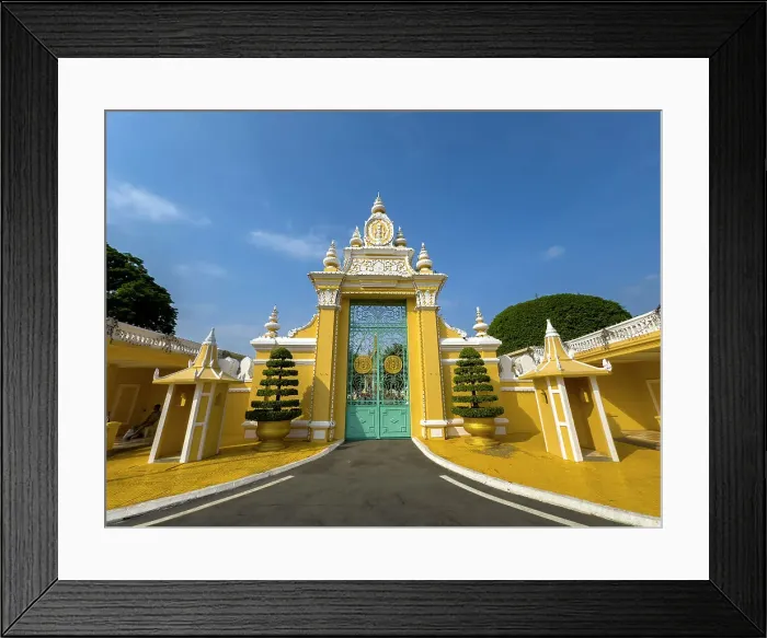 Framed Print : Exterior view of the Royal Palace grounds in Phnom Penh, Cambodia, Indochina, Southeast Asia, Asia Framed Print : Exterior view of the Royal Palace grounds in Phnom Penh, Cambodia, Indochina, Southeast Asia, Asia