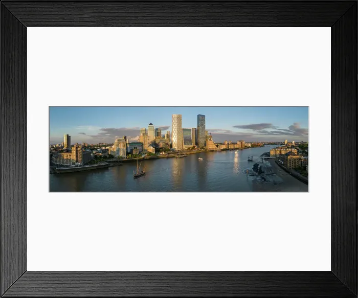 Framed Print : Canary Wharf, Docklands, London, United Kingdom, Europe Framed Print : Canary Wharf, Docklands, London, United Kingdom, Europe