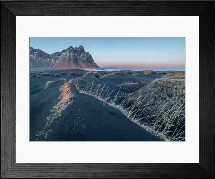 Framed Print : Black sand dunes and Vestrahorn Mountains at dawn, Stokksnes beach, Hofn, Iceland, Polar Regions Framed Print : Black sand dunes and Vestrahorn Mountains at dawn, Stokksnes beach, Hofn, Iceland, Polar Regions