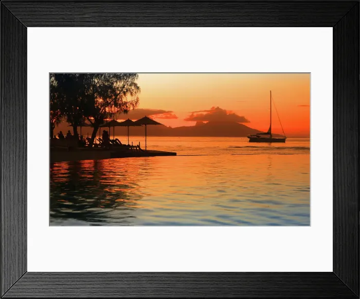 Framed Print : Te Moana Resort, Tahiti, French Polynesia, South Pacific, Pacific Framed Print : Te Moana Resort, Tahiti, French Polynesia, South Pacific, Pacific