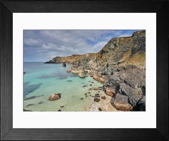 Framed Print : The magnificent cliffs north of Kynance Cove, seen at low tide, near the Lizard Point, Cornwall, England, United Kingdom, Europe Framed Print : The magnificent cliffs north of Kynance Cove, seen at low tide, near the Lizard Point, Cornwall, England, United Kingdom, Europe