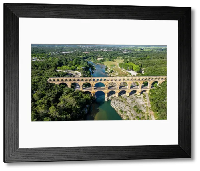 Framed Print : The Pont du Gard, a Roman aqueduct, UNESCO World Heritage Site, Vers-Pont-du-Guard, Occitanie, France, Europe Framed Print : The Pont du Gard, a Roman aqueduct, UNESCO World Heritage Site, Vers-Pont-du-Guard, Occitanie, France, Europe
