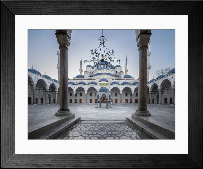 Framed Print : Exterior of Sultanahmet Camii (Blue Mosque) at sunrise, UNESCO World Heritage Site, Istanbul, Turkey, Europe Framed Print : Exterior of Sultanahmet Camii (Blue Mosque) at sunrise, UNESCO World Heritage Site, Istanbul, Turkey, Europe