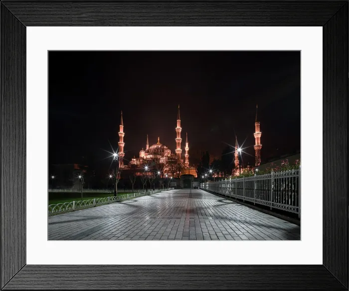 Framed Print : Sultanahmet Camii (Blue Mosque) illuminated at night, UNESCO World Heritage Site, Istanbul, Turkey, Europe Framed Print : Sultanahmet Camii (Blue Mosque) illuminated at night, UNESCO World Heritage Site, Istanbul, Turkey, Europe