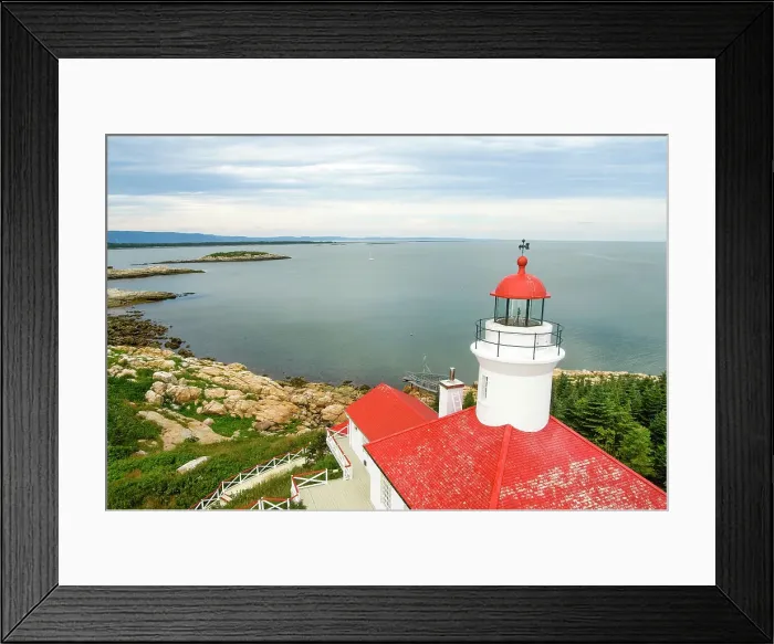 Framed Print : Lighthouse on Pot a l'Eau-de-Vie islands, Quebec province, Canada, North America Framed Print : Lighthouse on Pot a l'Eau-de-Vie islands, Quebec province, Canada, North America