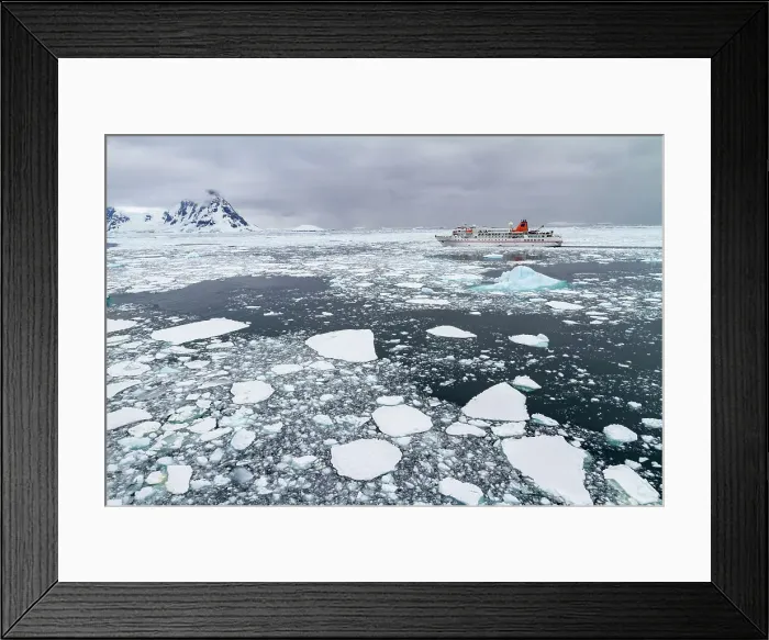 Framed Print : Expedition ship The Bremen operating from Ushuaia, Argentina to the Antarctic Peninsula in Antarctica, Polar Regions Framed Print : Expedition ship The Bremen operating from Ushuaia, Argentina to the Antarctic Peninsula in Antarctica, Polar Regions