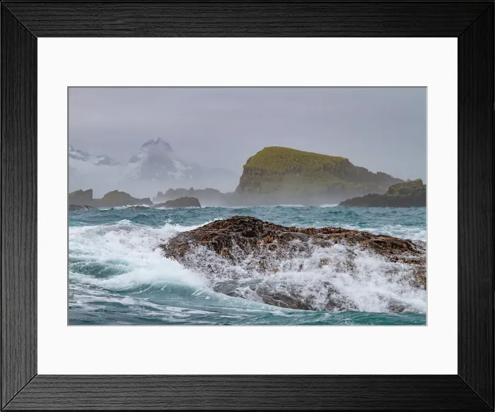 Framed Print : Heavy surf at Cape Rosa in King Haakon Bay, South Georgia Island, Polar Regions Framed Print : Heavy surf at Cape Rosa in King Haakon Bay, South Georgia Island, Polar Regions