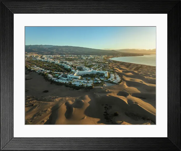 Framed Print : Riu Palace Resort at Maspalomas Sand Dunes, Gran Canaria, Canary Islands, Spain, Atlantic, Europe Framed Print : Riu Palace Resort at Maspalomas Sand Dunes, Gran Canaria, Canary Islands, Spain, Atlantic, Europe