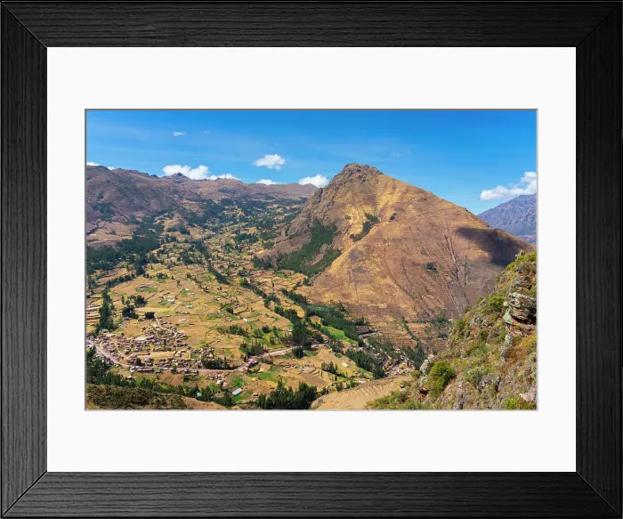 Framed Print : Town of Pisac (Pisaq), Sacred Valley, Calca Province, Cusco (Cuzco) Region, Peru, South America Framed Print : Town of Pisac (Pisaq), Sacred Valley, Calca Province, Cusco (Cuzco) Region, Peru, South America
