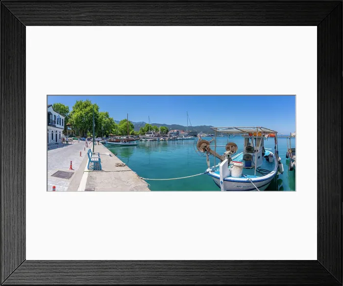 Framed Print : View of beach and sea in Thassos Town, Thassos, Aegean Sea, Greek Islands, Greece, Europe Framed Print : View of beach and sea in Thassos Town, Thassos, Aegean Sea, Greek Islands, Greece, Europe