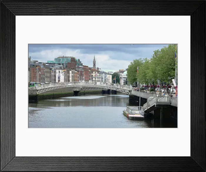Framed Print : Ha'Penny Bridge over River Liffey, Dublin, Republic of Ireland, Europe Framed Print : Ha'Penny Bridge over River Liffey, Dublin, Republic of Ireland, Europe
