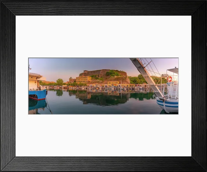 Framed Print : View of the New Fortress overlooking the Old Port Marina at sunset, Corfu, Ionian Sea, Greek Islands, Greece, Europe Framed Print : View of the New Fortress overlooking the Old Port Marina at sunset, Corfu, Ionian Sea, Greek Islands, Greece, Europe