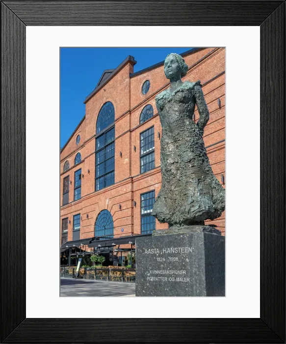 Framed Print : View of Aasta Hansteen statue and waterfront architecture in background, Aker Brygge, Oslo, Norway, Scandinavia, Europe Framed Print : View of Aasta Hansteen statue and waterfront architecture in background, Aker Brygge, Oslo, Norway, Scandinavia, Europe
