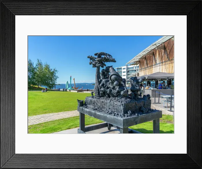 Framed Print : View of Tjuvholmen Sculpture Park and Astrup Fearnley Museum of Modern Art, Aker Brygge, Oslo, Norway, Scandinavia, Europe Framed Print : View of Tjuvholmen Sculpture Park and Astrup Fearnley Museum of Modern Art, Aker Brygge, Oslo, Norway, Scandinavia, Europe