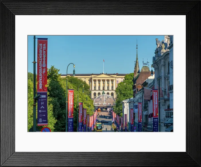 Framed Print : View of Royal Palace from Karl Johans Gate, Oslo, Norway, Scandinavia, Europe Framed Print : View of Royal Palace from Karl Johans Gate, Oslo, Norway, Scandinavia, Europe