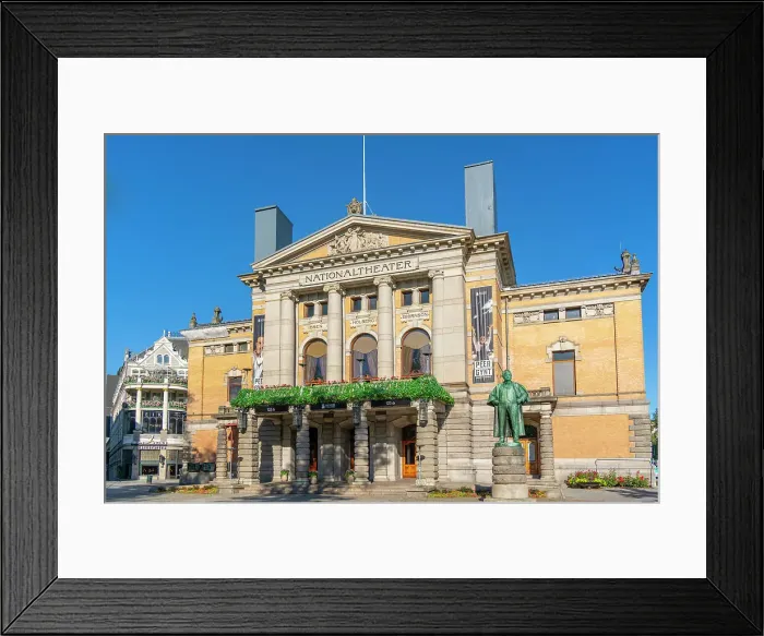 Framed Print : View of the entrance of the National Theatre from Stortingsparken, Oslo, Norway, Scandinavia, Europe Framed Print : View of the entrance of the National Theatre from Stortingsparken, Oslo, Norway, Scandinavia, Europe