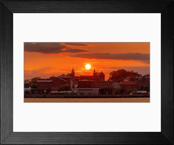 Framed Print : View of the Akershus Fortress and city skyline at sunset, Oslo, Norway, Scandinavia, Europe Framed Print : View of the Akershus Fortress and city skyline at sunset, Oslo, Norway, Scandinavia, Europe