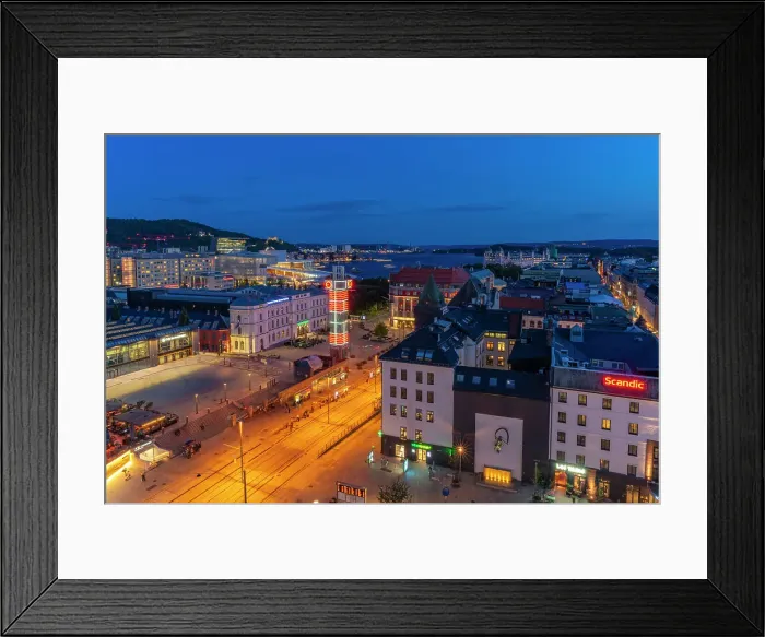 Framed Print : View of Jernbanetorget and city skyline from elevated position at dusk, Oslo, Norway, Scandinavia, Europe Framed Print : View of Jernbanetorget and city skyline from elevated position at dusk, Oslo, Norway, Scandinavia, Europe