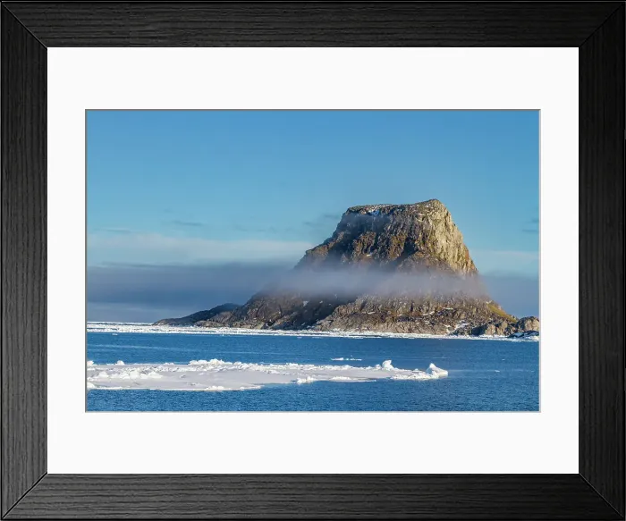 Framed Print : A view of Seven Islands (Sjuoyane) in the Svalbard Archipelago, Norway, Arctic, Europe