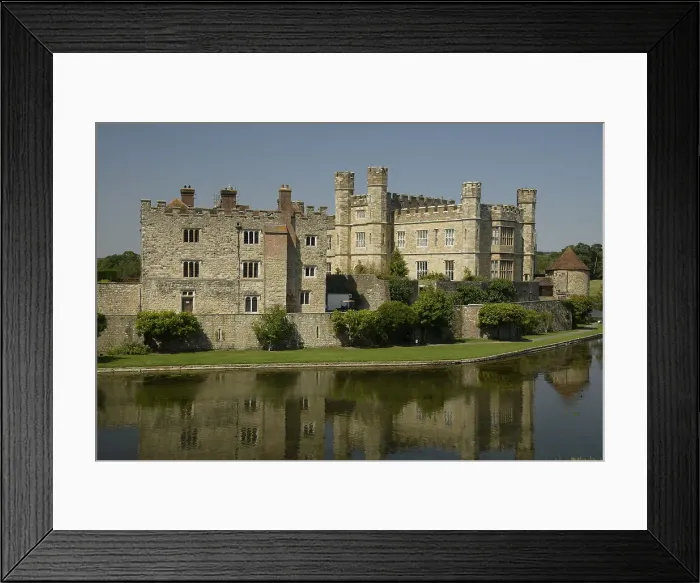 Framed Print : Leeds Castle near Maidstone, Kent, England, United Kingdom, Europe Framed Print : Leeds Castle near Maidstone, Kent, England, United Kingdom, Europe