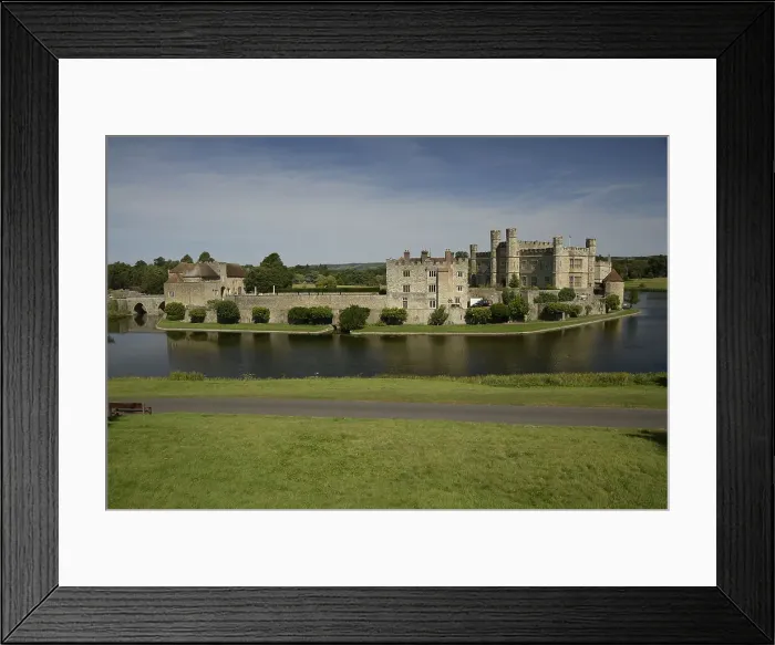 Framed Print : Leeds Castle near Maidstone, Kent, England, United Kingdom, Europe Framed Print : Leeds Castle near Maidstone, Kent, England, United Kingdom, Europe
