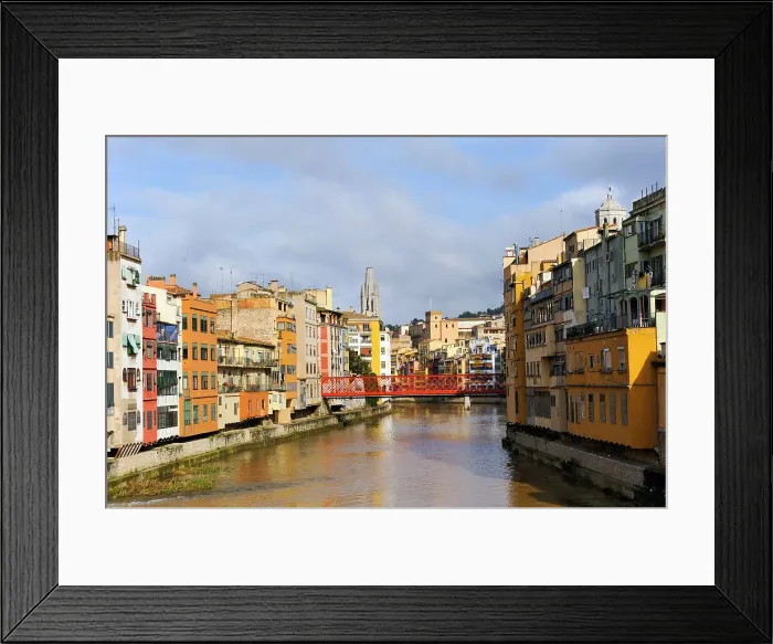 Framed Print : Onyar River, Girona, Autonomous community of Catalonia, Spain, Europe Framed Print : Onyar River, Girona, Autonomous community of Catalonia, Spain, Europe