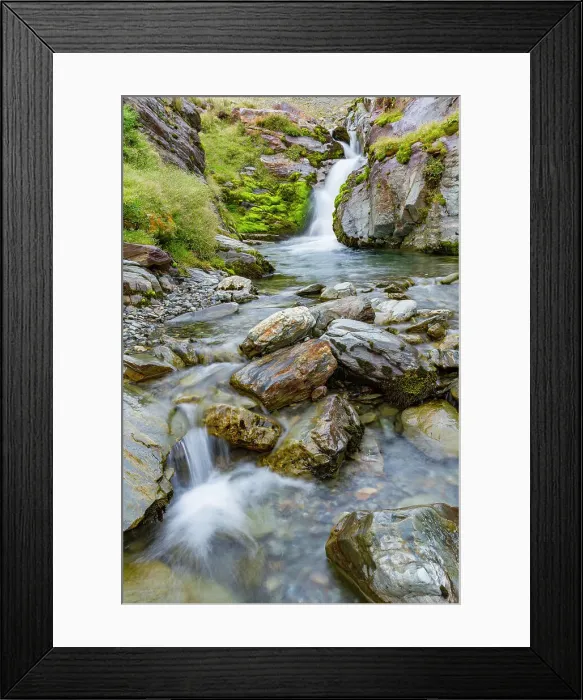 Framed Print : Views of a waterfall in Fortuna Bay on the northern coast of South Georgia, Southern Ocean, Polar Regions Framed Print : Views of a waterfall in Fortuna Bay on the northern coast of South Georgia, Southern Ocean, Polar Regions