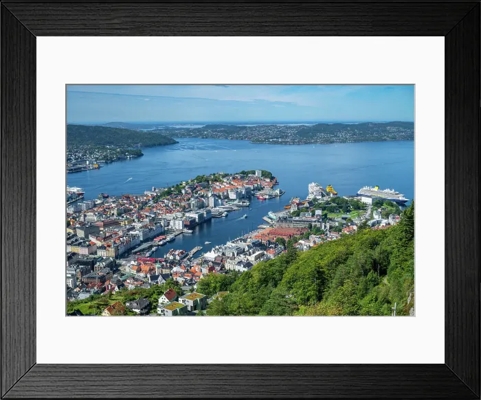 Framed Print : View over the UNESCO World Heritage Site, Bergen, Vestland, Norway, Scandinavia, Europe