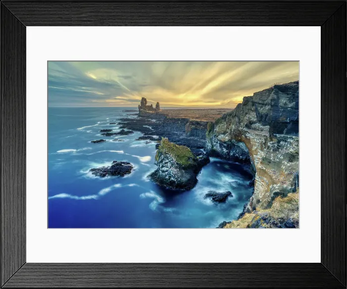 Framed Print : The Londrangar cliffs in the Snaefellsnes Peninsula at sunset, Iceland, Polar Regions Framed Print : The Londrangar cliffs in the Snaefellsnes Peninsula at sunset, Iceland, Polar Regions
