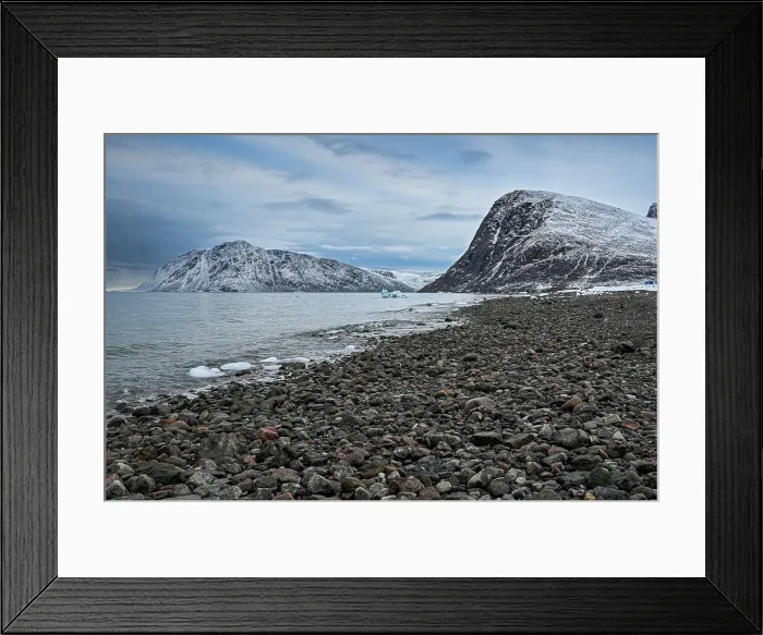 Framed Print : Arctic desert around Grise Fjord, most northern community in America, Nunavut, Canadian Arctic, Canada, North America Framed Print : Arctic desert around Grise Fjord, most northern community in America, Nunavut, Canadian Arctic, Canada, North America