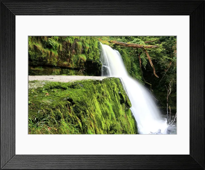 Framed Print : Sgwd Clun-Gwyn waterfall, Ystradfellte, Brecon Beacons, Powys, Wales, United Kingdom, Europe Framed Print : Sgwd Clun-Gwyn waterfall, Ystradfellte, Brecon Beacons, Powys, Wales, United Kingdom, Europe