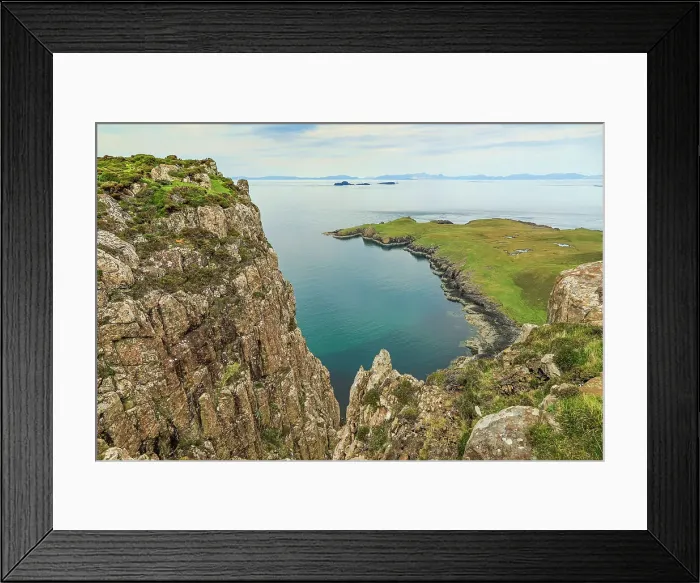 Framed Print : View from the Rubha Hunish lookout bothy to the Shiant Isles and Harris from the most northern tip of Skye, an SSSI due to its igneous geology and maritime cliffs, Rubha Hunish, Duntulm, Skye, Inner Hebrides, Scotland, United Kingdom, Europe Framed Print : View from the Rubha Hunish lookout bothy to the Shiant Isles and Harris from the most northern tip of Skye, an SSSI due to its igneous geology and maritime cliffs, Rubha Hunish, Duntulm, Skye, Inner Hebrides, Scotland, United Kingdom, Europe