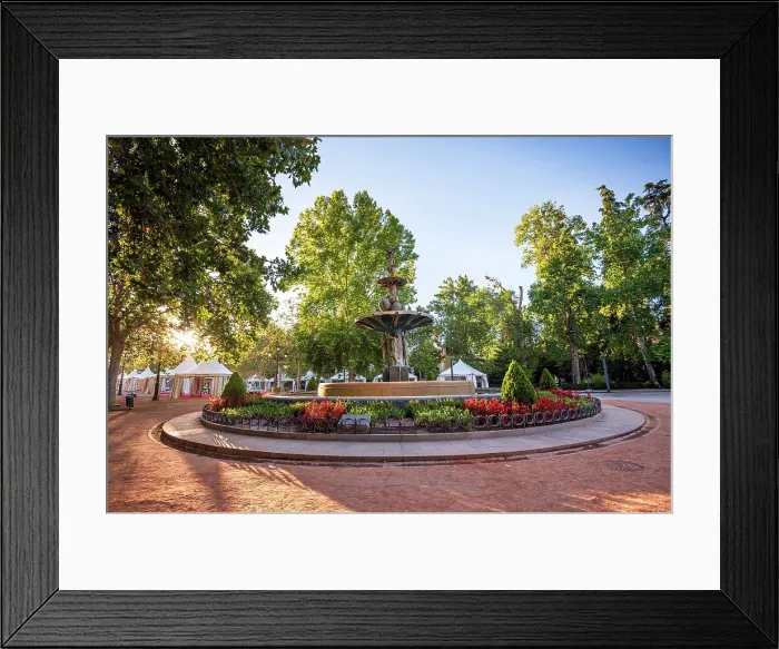 Framed Print : Beautiful fountain with flowers and lush green trees, Los Fuentes de Granada, Granada, Andalusia, Spain, Europe Framed Print : Beautiful fountain with flowers and lush green trees, Los Fuentes de Granada, Granada, Andalusia, Spain, Europe