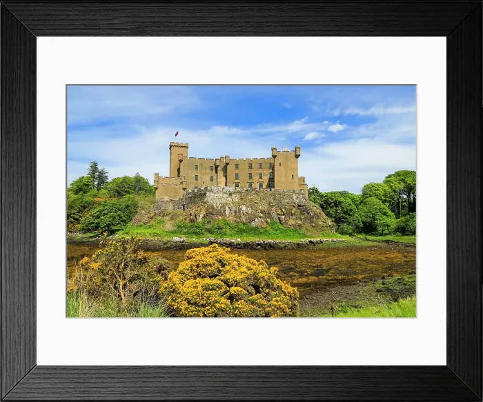 Framed Print : Dunvegan Castle, the oldest continuously inhabited castle in Scotland, by the Macleod family for 800 years, Dunvegan, Skye, Inner Hebrides, Scotland, United Kingdom, Europe