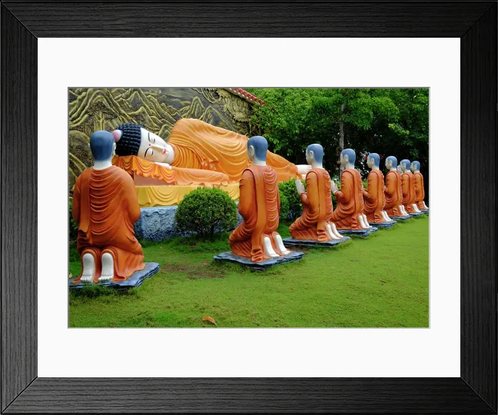Framed Print : Thien Truc Buddhist Pagoda, Reclining Buddha, the final Nirvana, Bac Lieu, Vietnam Framed Print : Thien Truc Buddhist Pagoda, Reclining Buddha, the final Nirvana, Bac Lieu, Vietnam