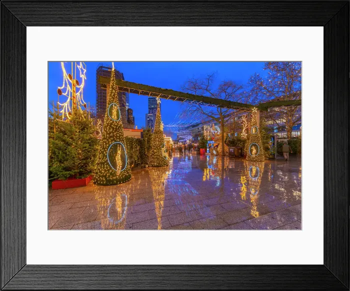 Framed Print : View of people and market stalls at Christmas, Breitscheidplatz, Berlin, Germany Framed Print : View of people and market stalls at Christmas, Breitscheidplatz, Berlin, Germany