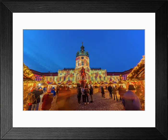 Framed Print : View of Christmas market at Charlottenburg Palace in Schloss Charlottenburg at dusk, Berlin, Germany Framed Print : View of Christmas market at Charlottenburg Palace in Schloss Charlottenburg at dusk, Berlin, Germany