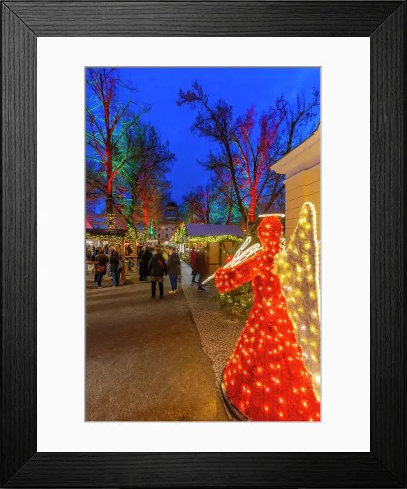 Framed Print : View of Christmas market at Charlottenburg Palace in Schloss Charlottenburg at dusk, Berlin, Germany Framed Print : View of Christmas market at Charlottenburg Palace in Schloss Charlottenburg at dusk, Berlin, Germany