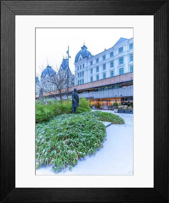 Framed Print : View of cafes and restaurants on Victoria Terrasse during winter, Oslo, Norway, Scandinavia Framed Print : View of cafes and restaurants on Victoria Terrasse during winter, Oslo, Norway, Scandinavia