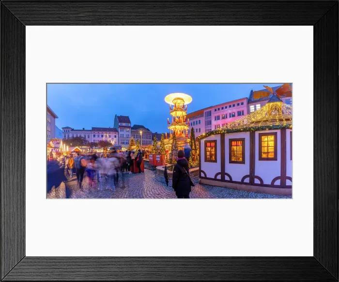 Framed Print : Christmas Market stalls in the market square in Altstadt Spandau at dusk, Spandau, Berlin, Germany Framed Print : Christmas Market stalls in the market square in Altstadt Spandau at dusk, Spandau, Berlin, Germany